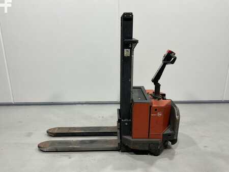 Stacker de condutor em pé 1999 BT PSS 1200 (3)