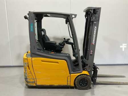 Elektro tříkolové VZV 2018 Jungheinrich EFG 216 (1)