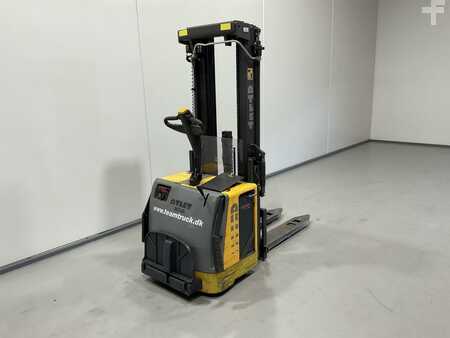 Stacker de condutor em pé 2005 Atlet TST140 SDTFV HP480 (2)
