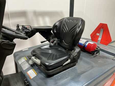 Carrelli elettrici 4 ruote 2015  Toyota 8FBMT45 (5)