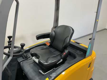 Elektro 4 Rad 2022  Jungheinrich EFG BC 320 (5)