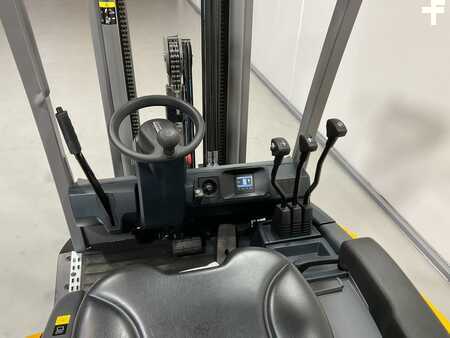 Elektro 4 Rad 2022  Jungheinrich EFG BC 320 (6)