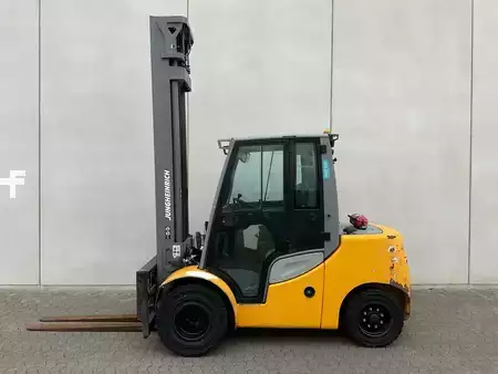 Chariots élévateurs diesel 2017  Jungheinrich DFG S50 (3)