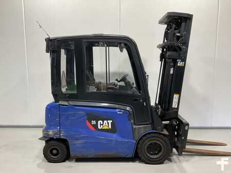Chariots électriques à 4 roues 2018  CAT Lift Trucks EP35N (1)