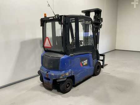 Chariots électriques à 4 roues 2018  CAT Lift Trucks EP35N (2)