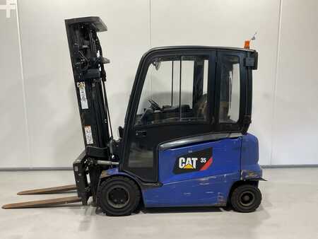 Chariots électriques à 4 roues 2018  CAT Lift Trucks EP35N (3)