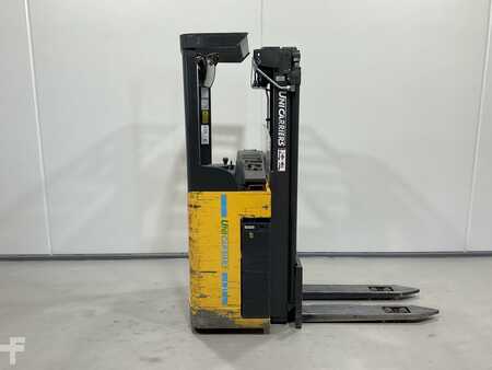 Stacker de condutor em pé 2018 Atlet A/160SDTFVJN480 (1)