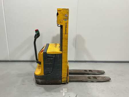 Ruční vysokozdvižný vozík 2000 Jungheinrich EJC12 (1)