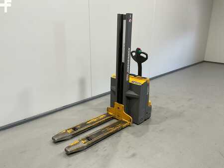 Hochhubwagen 2016  Jungheinrich EMD 118 (4)