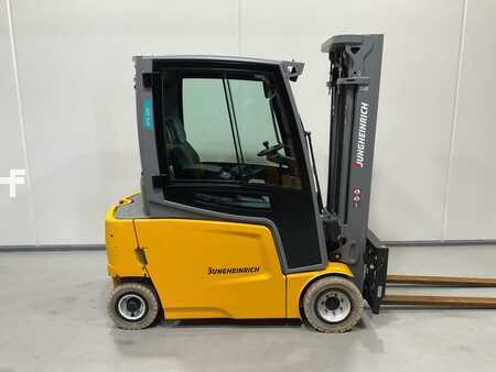 Elektro čtyřkolový VZV 2022 Jungheinrich EFG 320 (1)