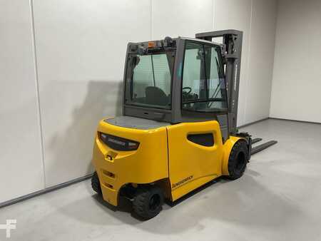 Carrelli elettrici 4 ruote 2020  Jungheinrich EFG 550 (2)