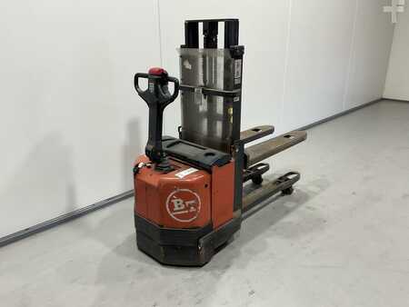 Stapelaars 2003  BT S16D (2)