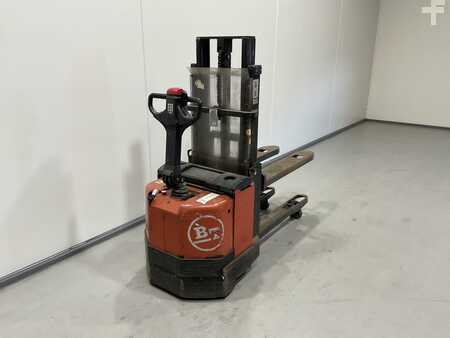 Hochhubwagen 2003  BT S16D (2)