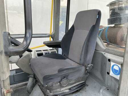 Empilhador diesel 2000  Kalmar DCD 80-6 (5)