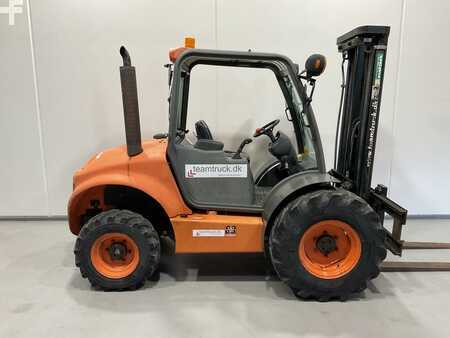 Empilhador todo-terreno 2012 Ausa C250HX4 (1)