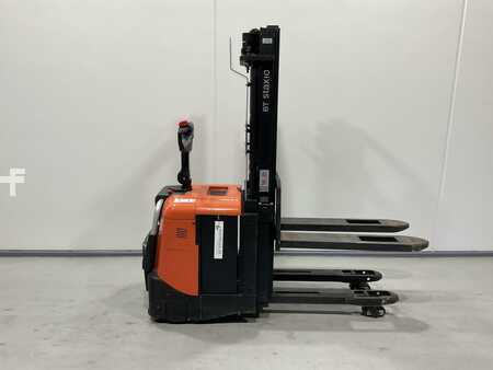 VZV s plošinou pro řidiče 2015 BT SPE125L (1)