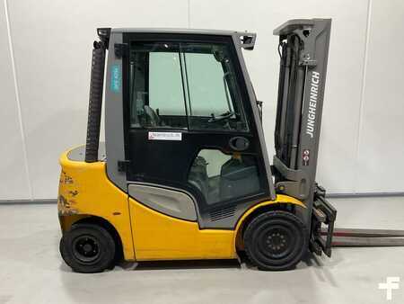 Dieselový VZV 2016 Jungheinrich DFG 425S (1)