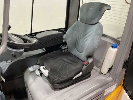 Elektro tříkolové VZV 2017  Jungheinrich EFG 218K (5)