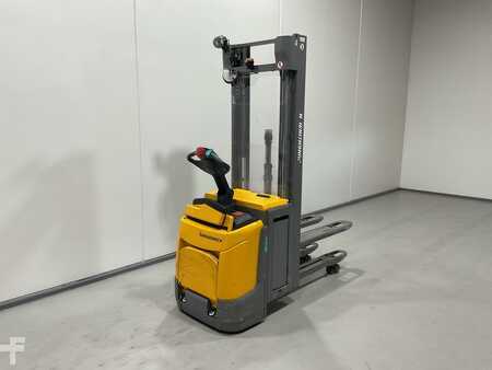 Gerbeurs à conducteur porté debout 2018  Jungheinrich ERC 216 Z (2)