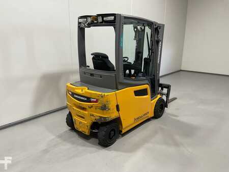 Elektrisk- 4 hjul 2019  Jungheinrich EFG 320 (2)