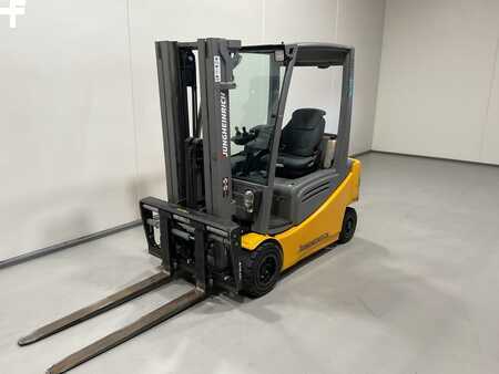 Elektrisk- 4 hjul 2019  Jungheinrich EFG 320 (4)