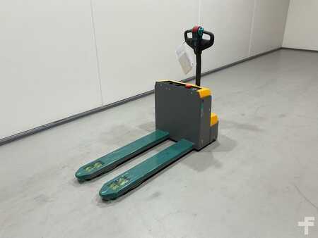 Niederhubwagen 2025  Jungheinrich EJE M13 (4)