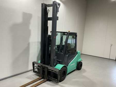 Sähkö - 4 pyör 2019  Mitsubishi FB40S-2 (4)