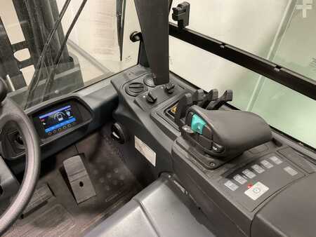 Sähkö - 4 pyör 2019  Mitsubishi FB40S-2 (6)