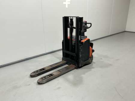 Ståstaplare 2011  BT SWE200D (4)