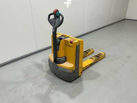 Lavansiirtovaunu 2016  Jungheinrich EJE 112I (2)