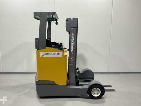 Carretilla retráctil 2016  Jungheinrich ETV C16 (1)