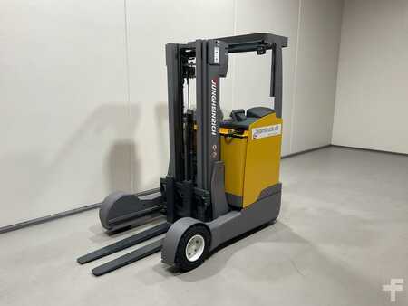 Carretilla retráctil 2016  Jungheinrich ETV C16 (4)