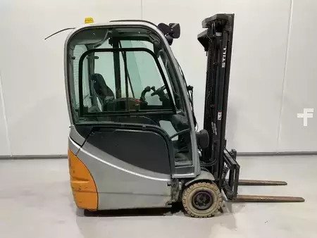 Elektromos 3 kerekű 2007  Still RX20-15 (1)