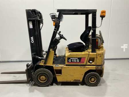 Nestekaasutrukki 1997  Daewoo G15S (3)