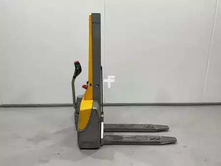 Ledstaplare gå 1999  Jungheinrich EMC 10 (1)