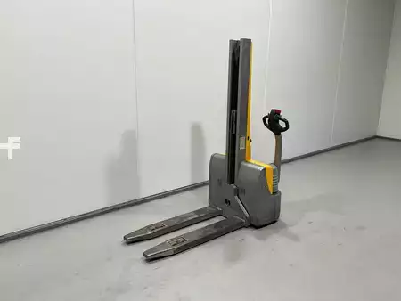 Ledstaplare gå 1999  Jungheinrich EMC 10 (4)