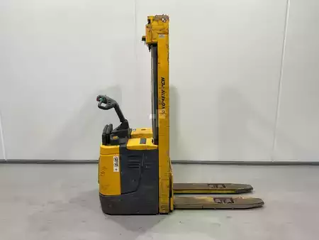 Fahrerstandstapler 2008  Jungheinrich ERC 214 (1)