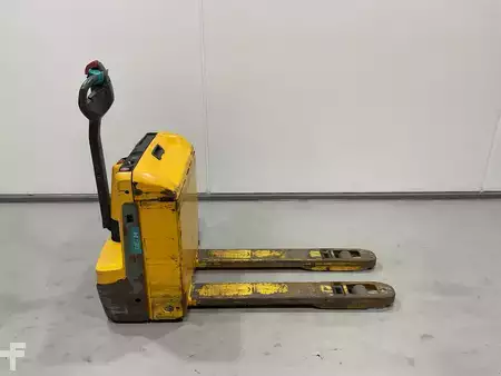 Elektromos emelőkocsik 2019  Jungheinrich EJE 114 (1)