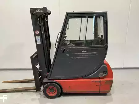 Elektrisk- 3 hjul 2004  Linde E16C-02 (3)