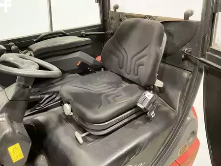 Elektrisk- 3 hjul 2004  Linde E16C-02 (5)