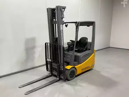 Carrelli elettrici 3 ruote 2020  Jungheinrich EFG 216K (4)