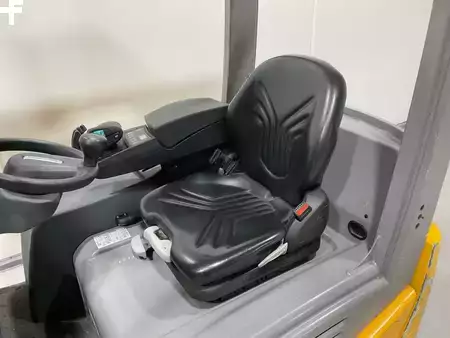 Carrelli elettrici 3 ruote 2020  Jungheinrich EFG 216K (5)