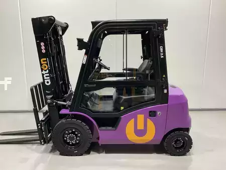 Elektro čtyřkolový VZV 2025  AntOn CBH 2.5 (3)