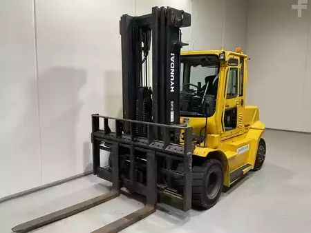 Diesel heftrucks 2012  Hyundai 50D-7E (4)