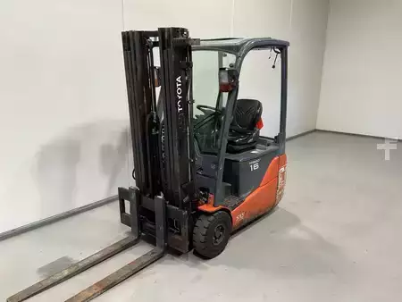 3-wiel elektrische heftrucks 2010  Toyota 8FBEKT16 (4)