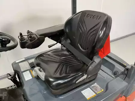 3-wiel elektrische heftrucks 2010  Toyota 8FBEKT16 (5)