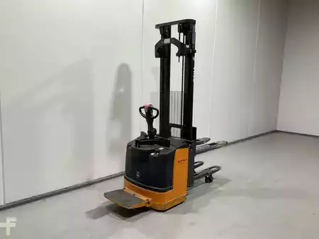 El-stabler - Med platform 2005  Still EGV-S 14 LB (2)
