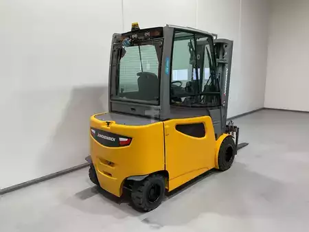 Elektro 4 Rad 2020  Jungheinrich EFG S30 (2)