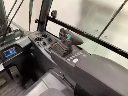 El truck - 4 hjulet 2019  Mitsubishi FB50-2 (6)