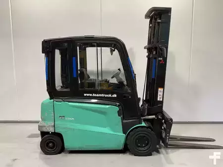 Elektro 4 Rad 2016  Mitsubishi FB35N (2)